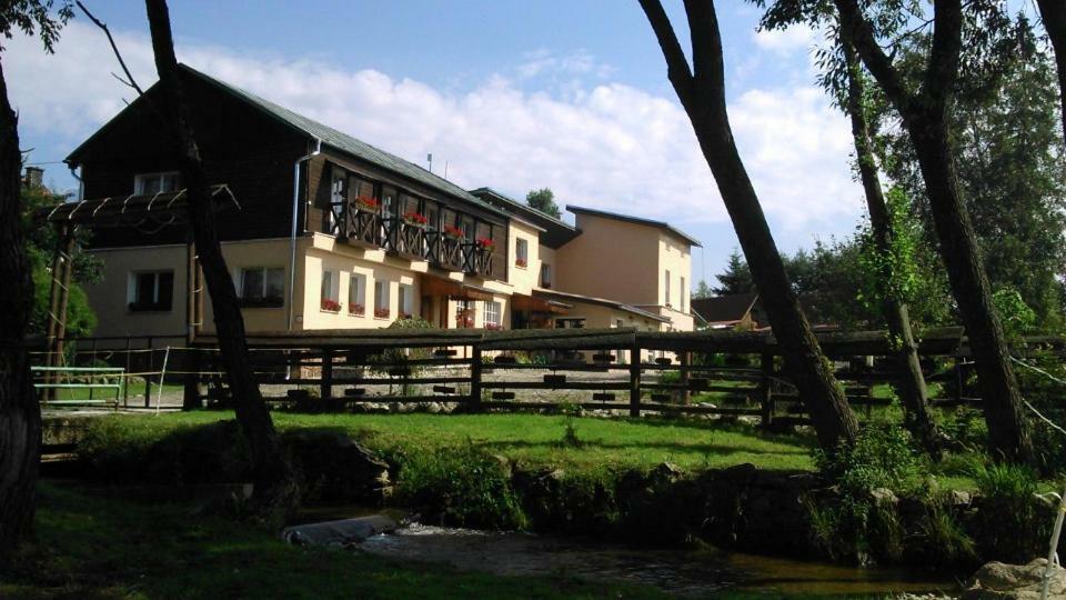 Penzion Monty Ranch Vysoke Tatry Stola Hotell Exteriör bild